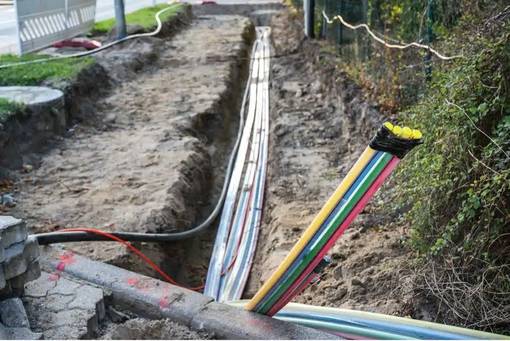 California Surpasses 3,000 Miles of Broadband Construction